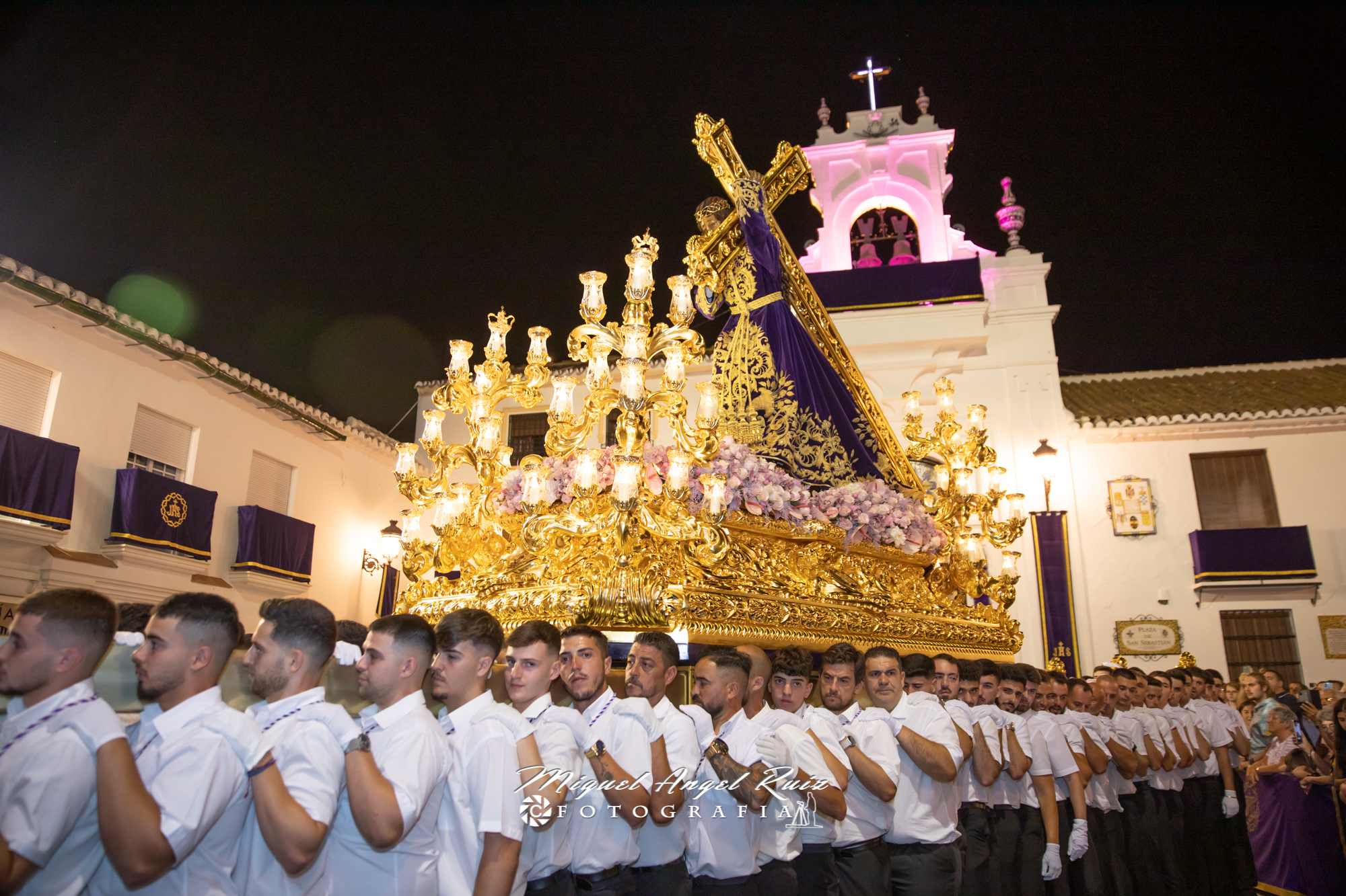 El “Nazareno” dejaba atrás su Ermita, los alhaurinos lo acogían en sus corazones