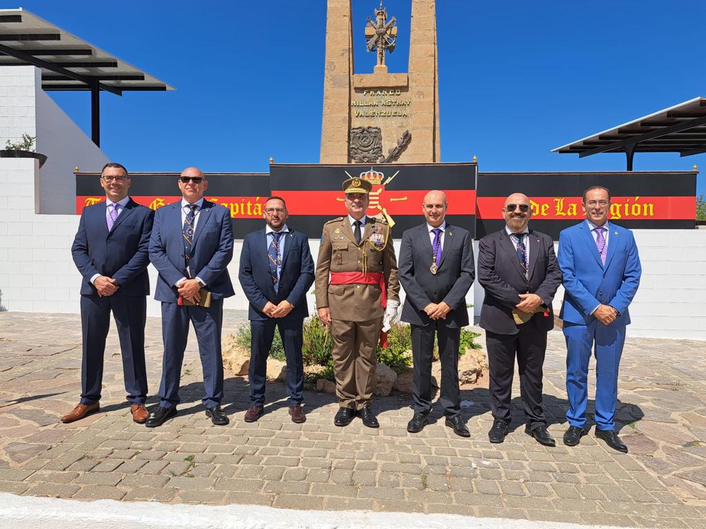 Representación de nuestra Hermandad en los cuatro Tercios con motivo del CIII aniversario de La Legión