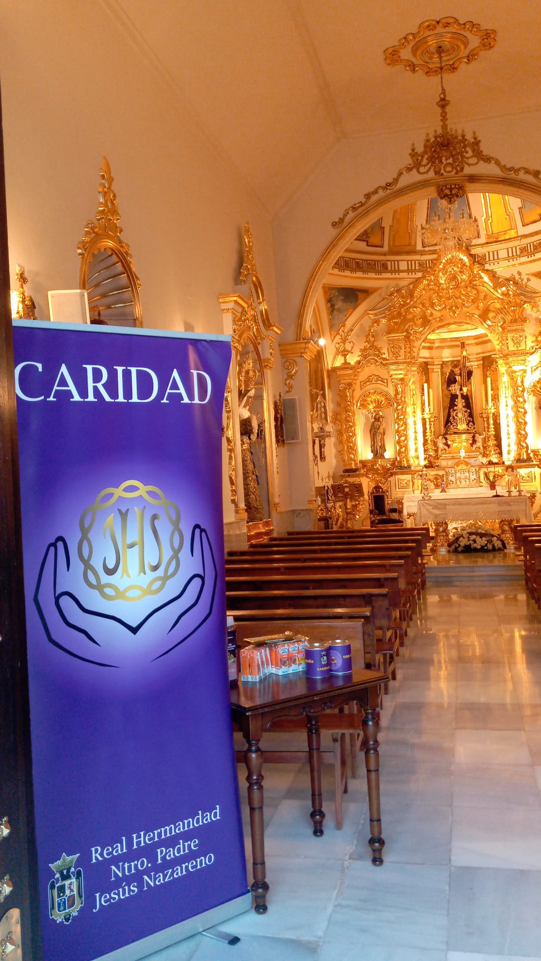 Campaña de navidad del grupo de caridad
